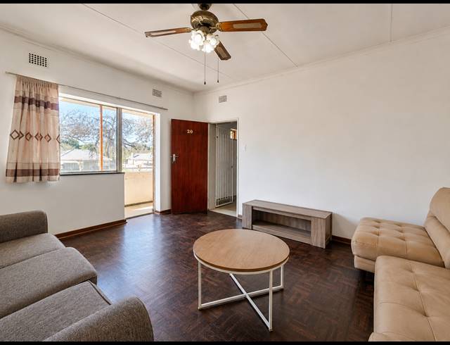 2 BEDROOM FLAT FOR SALE IN THREE RIVERS